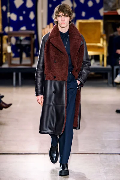 Look 20